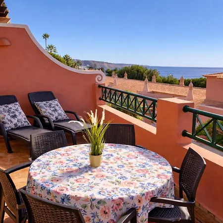 Casa Da 86 - 2 Bedrooms & Seaview Town House , Salt Water Pool , Wifi Vakantiehuis Luz