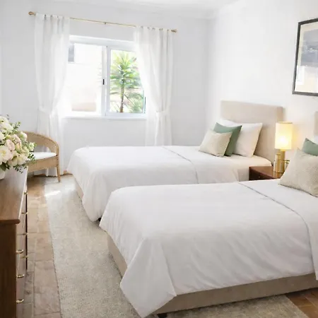 Vakantiehuis Casa Da 86 - 2 Bedrooms & Seaview Town House , Salt Water Pool , Wifi