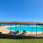 Casa Da 86 - 2 Bedrooms & Seaview Town House , Salt Water Pool , Wifi بيت للعطل