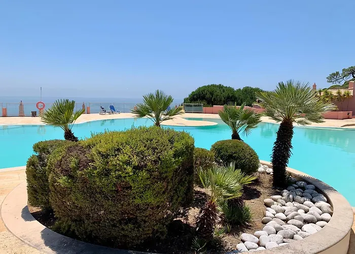 Casa Da 86 - 2 Bedrooms & Seaview Town House , Salt Water Pool , Wifi * Luz